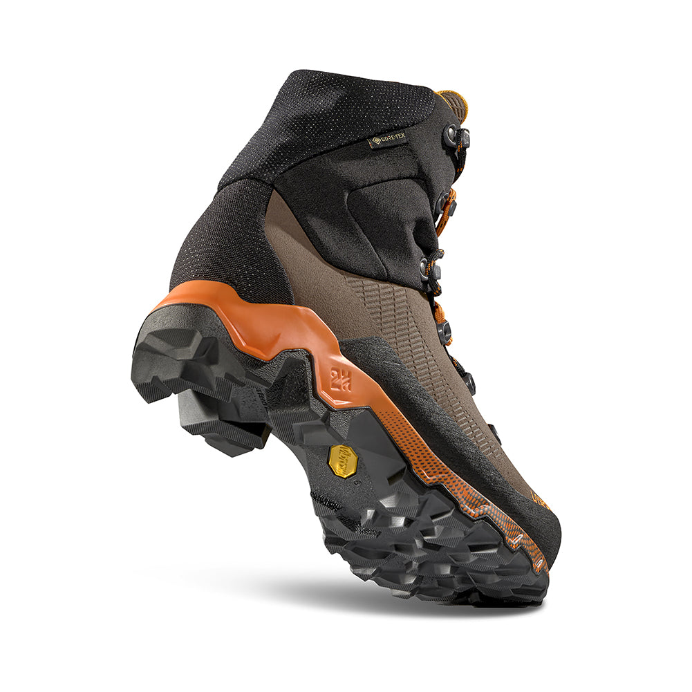 La Sportiva Men's Aequilibrium Trek GTX Hiking Boots
