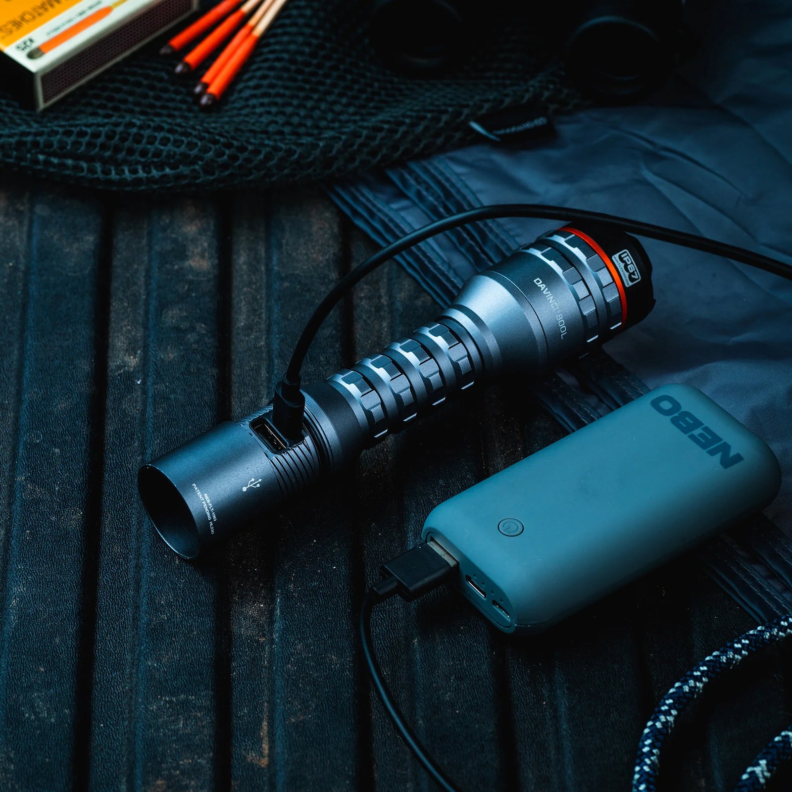 Nebo Davinci 800L Rechargeable Torch