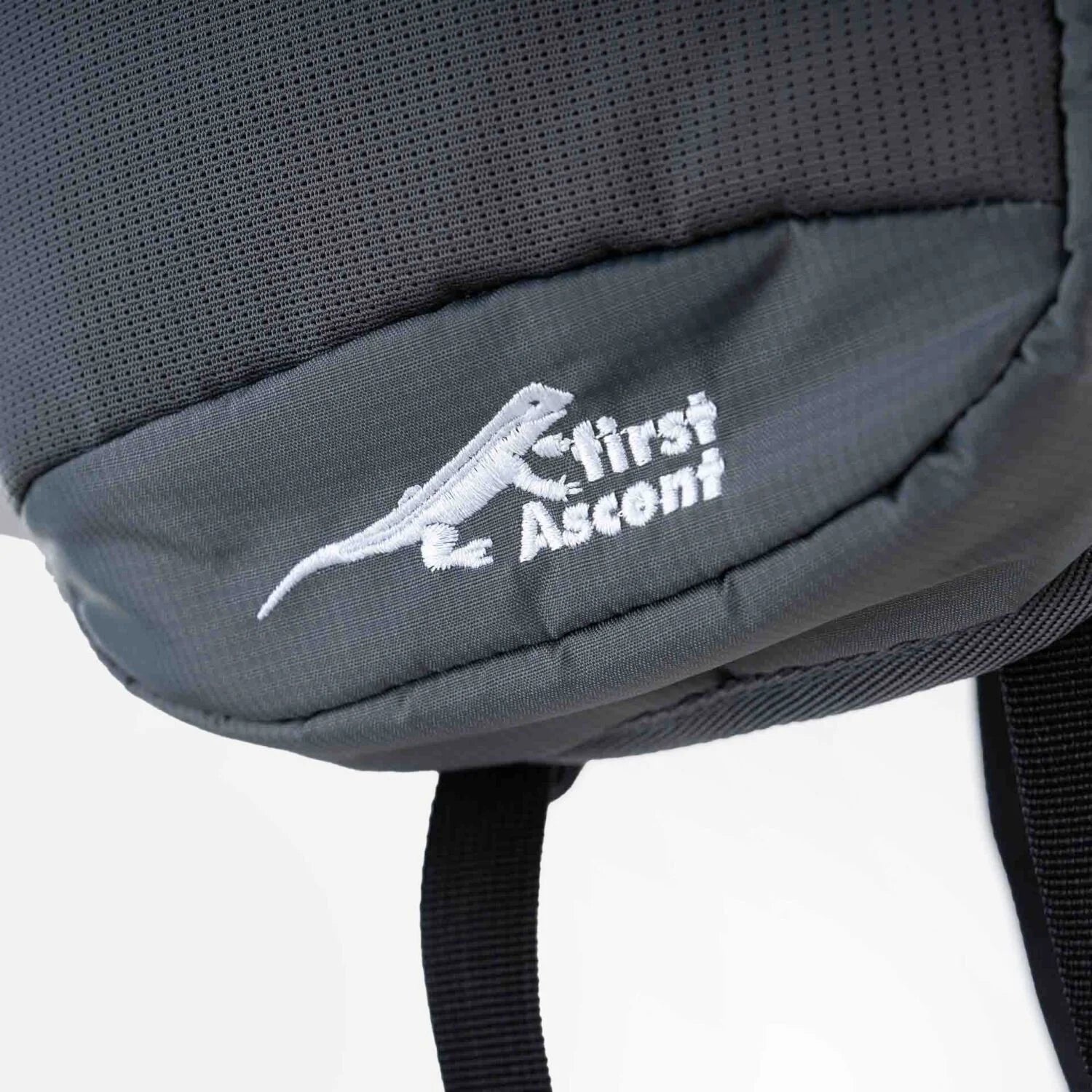 First Ascent Sprint 2L Hydration Pack