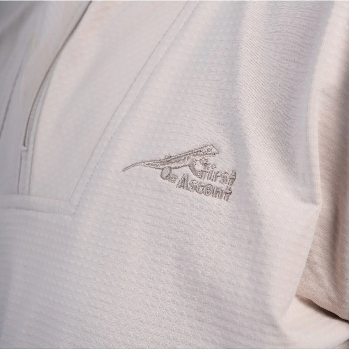 First Ascent Women's Trail Lite 1/4 Zip Fleece Top