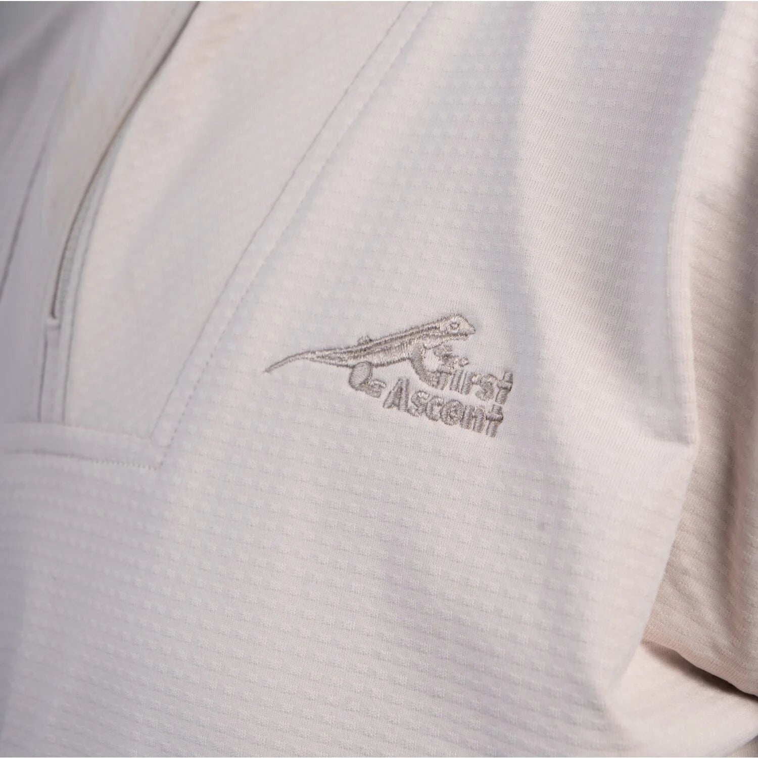 First Ascent Women's Trail Lite 1/4 Zip Fleece Top