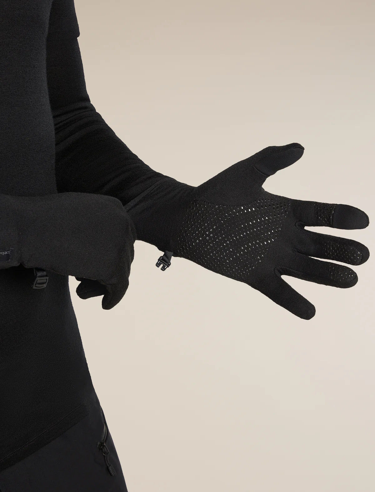 Icebreaker Quantum Glove