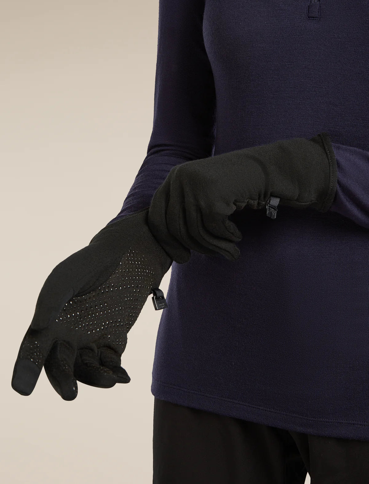 Icebreaker Quantum Glove