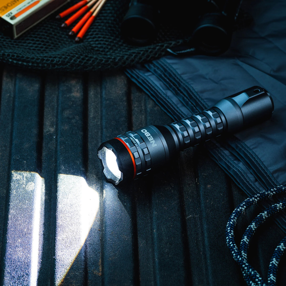 Nebo Davinci 800L Rechargeable Torch