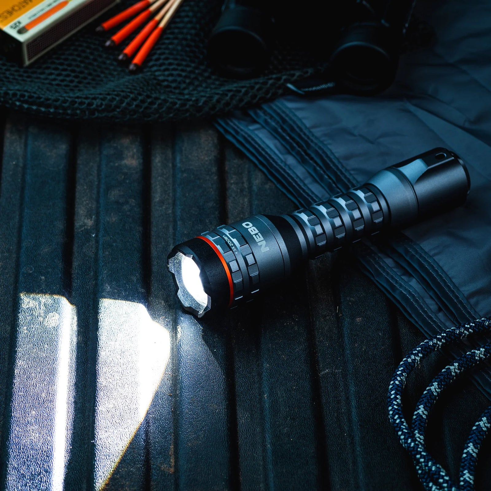 Nebo Davinci 800L Rechargeable Torch