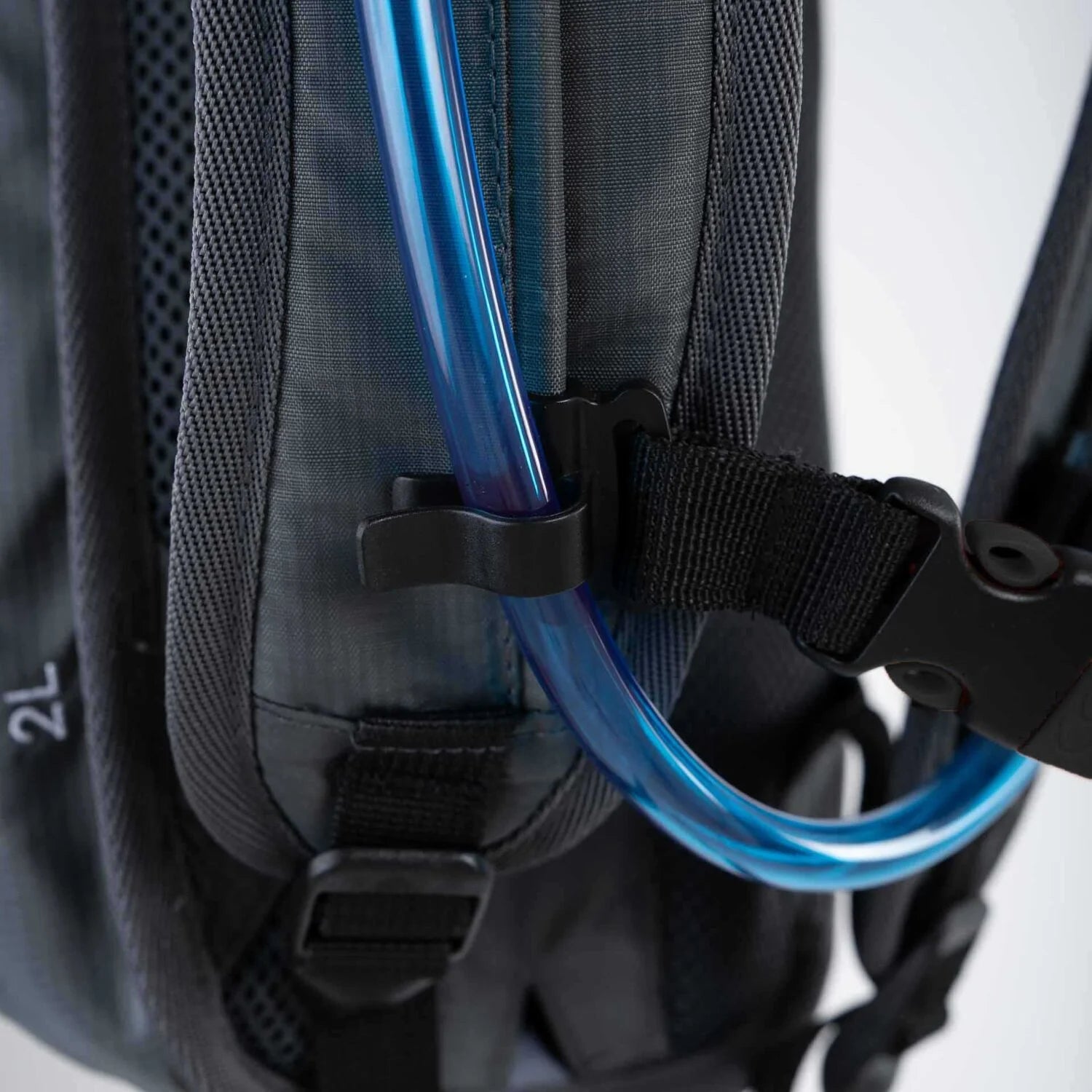 First Ascent Sprint 2L Hydration Pack