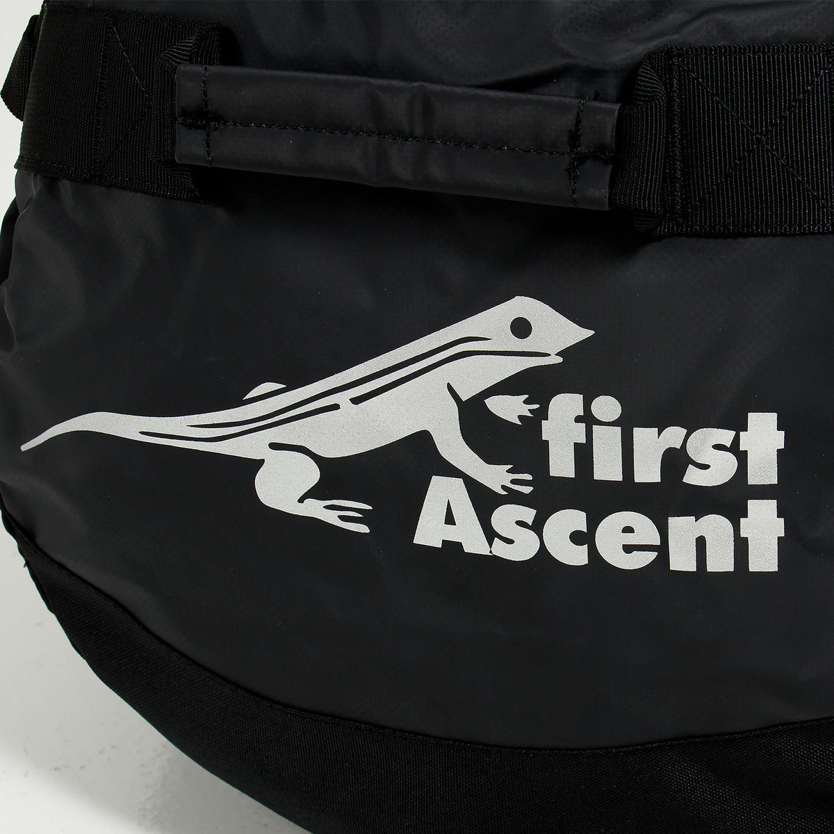 First Ascent Yak Sac Duffel Medium - 80L